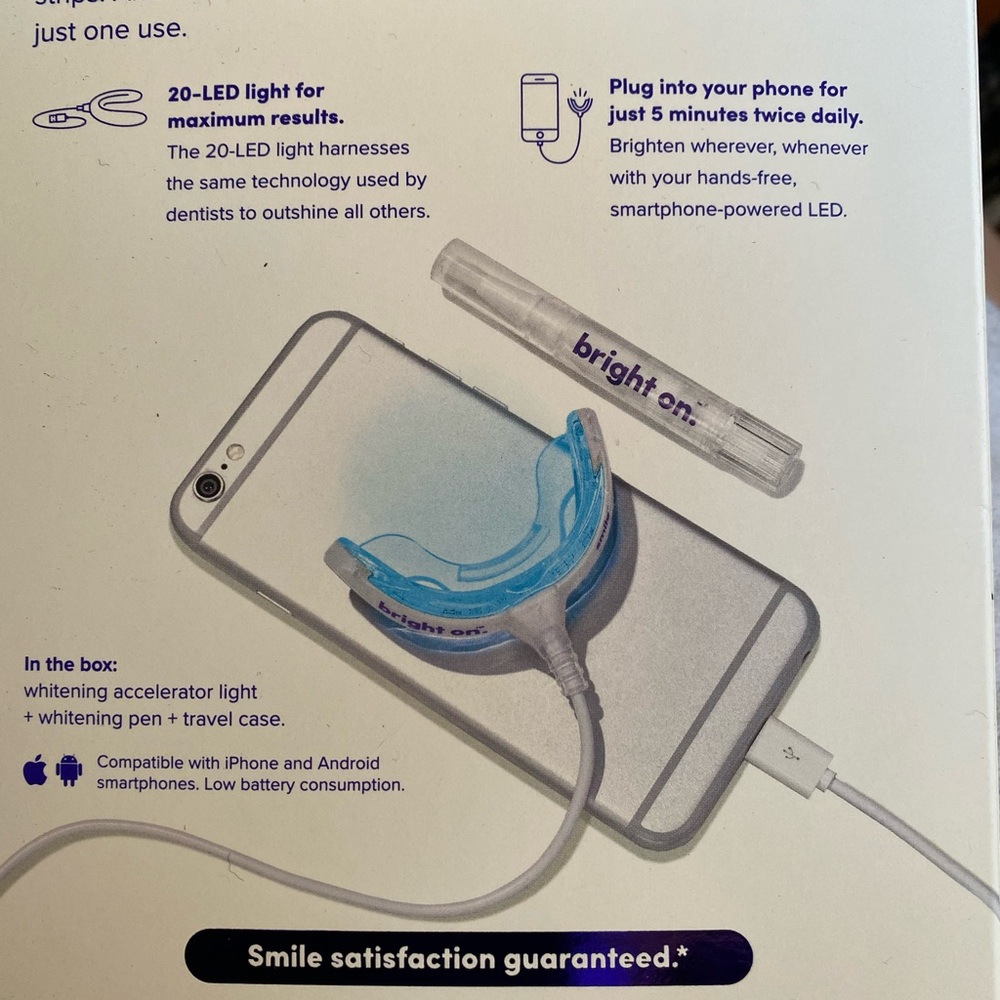 CLEARANCE Smile Direct whitening portable light and travel case! - Picture 7 of 10